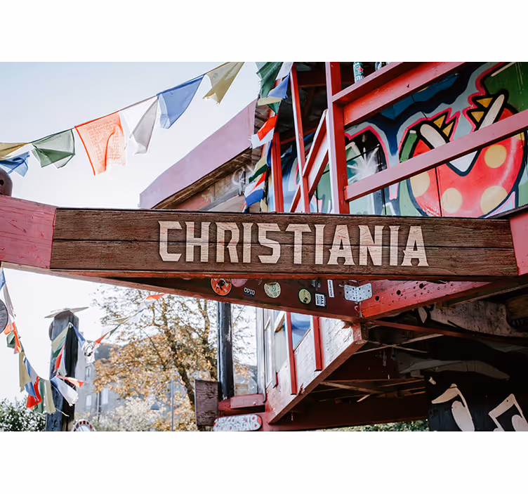 Store enrouleur chambre entrée de christiania à copenhague - TenStickers