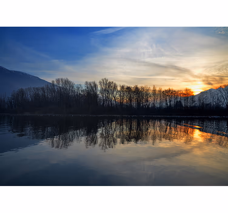 Tapisserie paysage coucher de soleil tranquille sur un lac - TenStickers