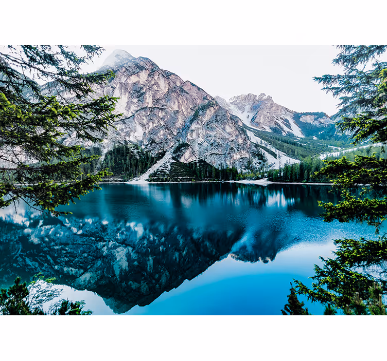 Tapisserie paysage lac de montagne réfléchi - TenStickers