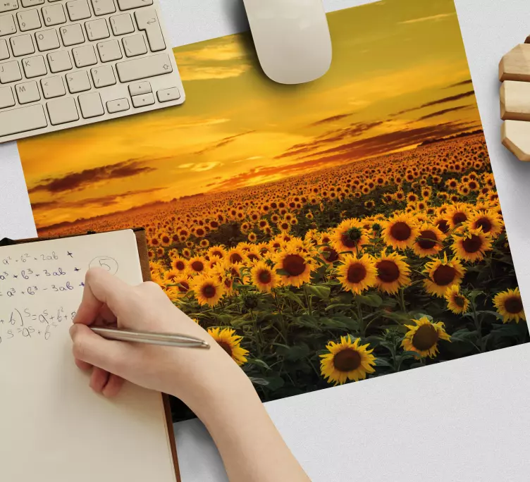 tapis de souris original Champ de tournesol - TenStickers