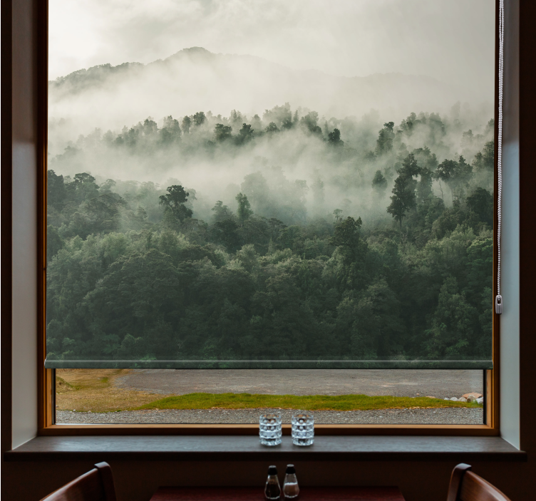 Store enrouleur arbre brume de forêt luxuriante - TenStickers