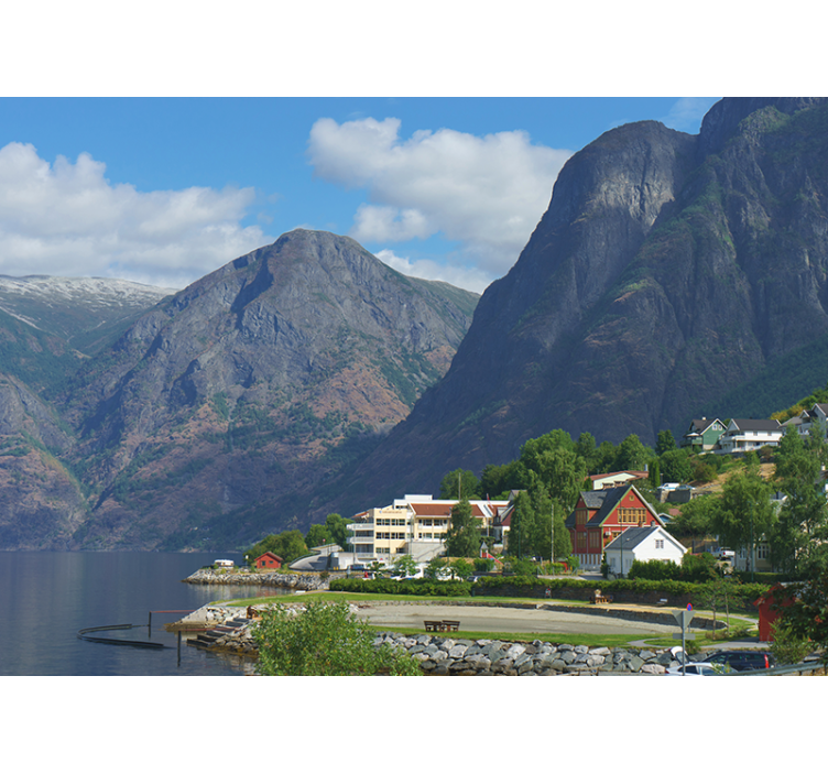 Tapisserie paysage maisons avec vue sur la montagne - TenStickers