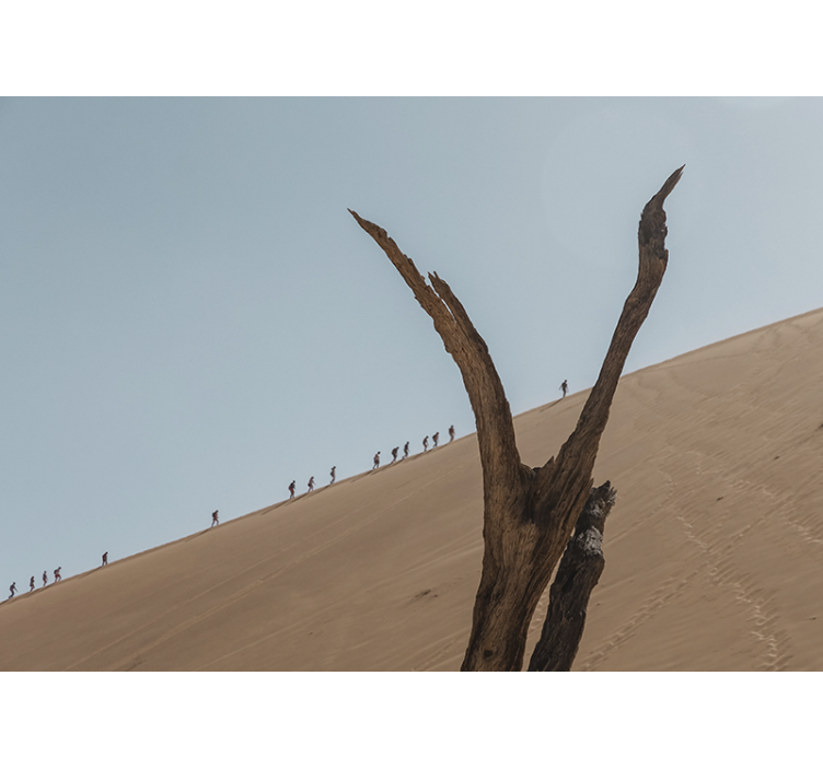 Tapisserie désert silhouette de randonneurs dans les dunes - TenStickers
