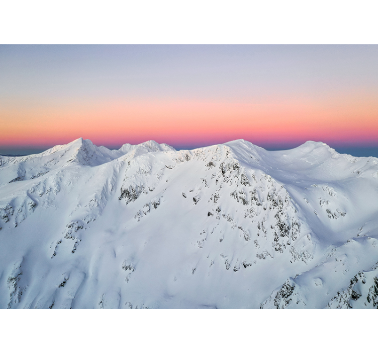 Tapisserie montagne coucher de soleil sur sommets neigeux - TenStickers