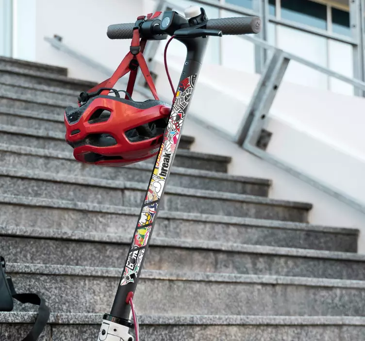 Autocollant pour trottinette patinette sticker bombe - TenStickers