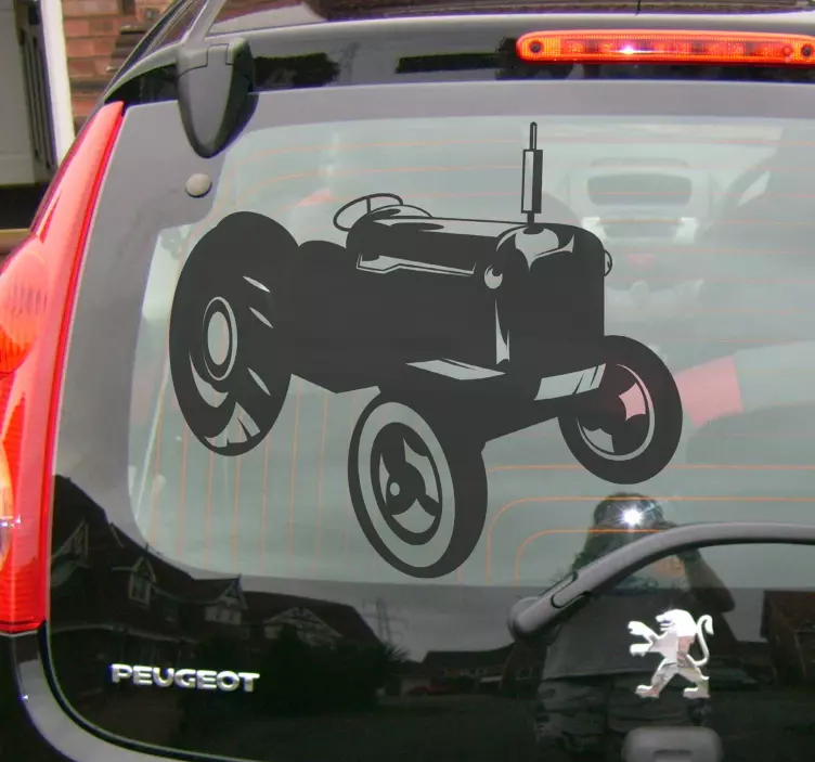 Sticker auto moto silhouette de tracteur vintage - TenStickers
