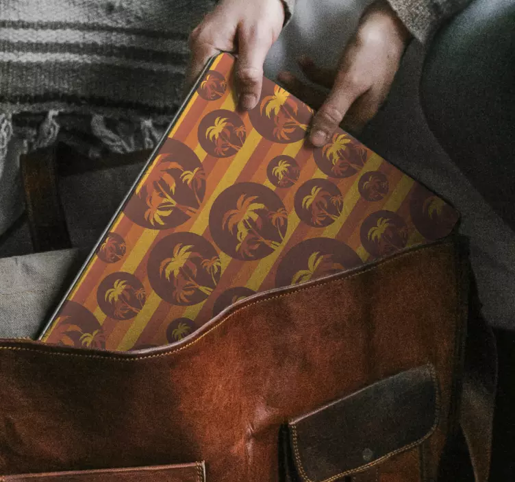 Sticker PC rétro coucher de soleil et palmiers - TenStickers