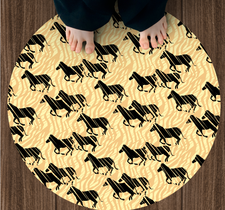 Tapis vinyle animal Cheval debout sur le coucher du soleil - TenStickers